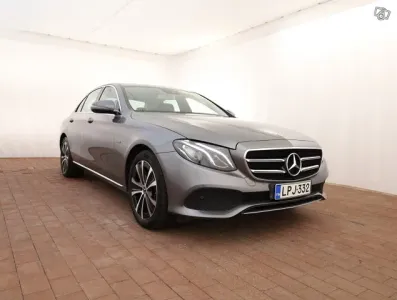 Mercedes-Benz E 300 300 de A Business Avantgarde Edition EQ Power - Hierovat istuimet, Avantgarde, Koukku, Hyvät varusteet - J. autoturva - Ilmainen kotiintoimitus