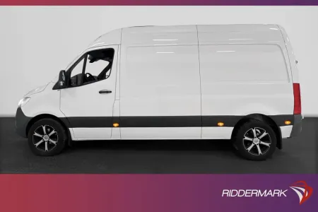 Mercedes-Benz Sprinter L2H2 211CDI Värmare 3-Sits Moms